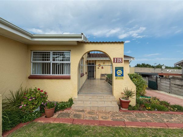 3 Bedroom House 3 Bedroom House