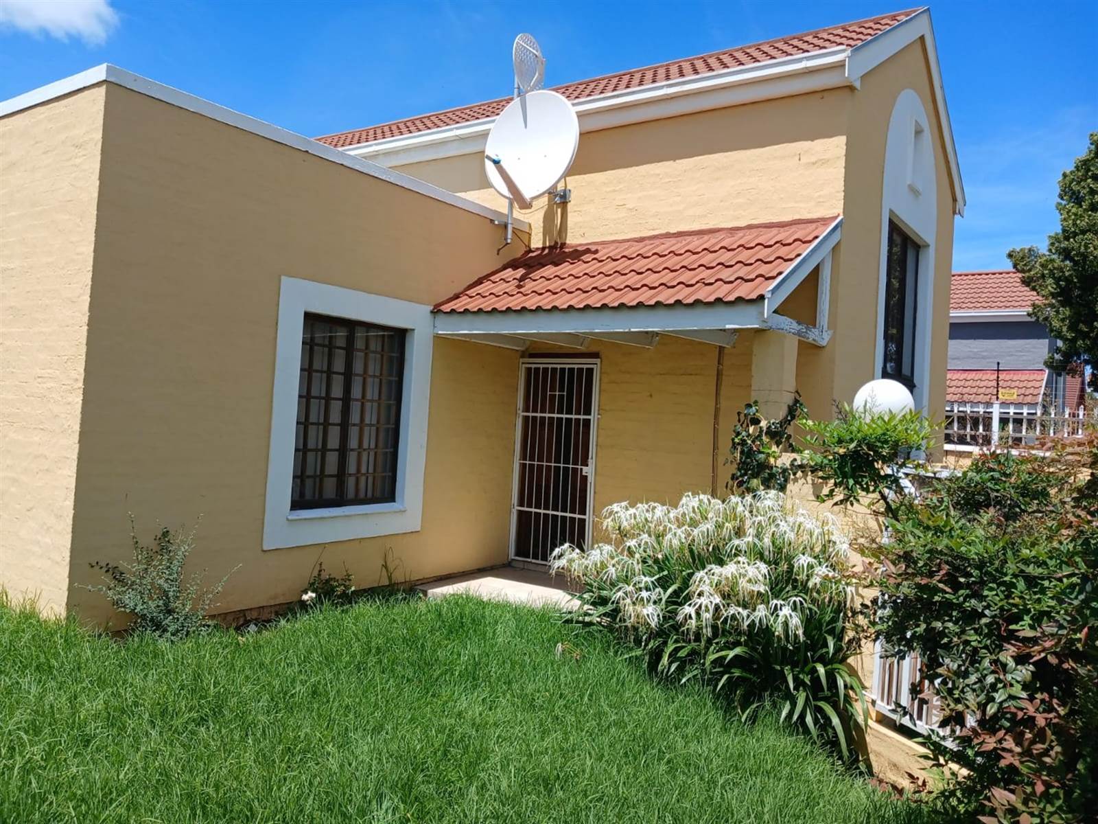 2 Bed Apartment in Kroonstad photo number 1