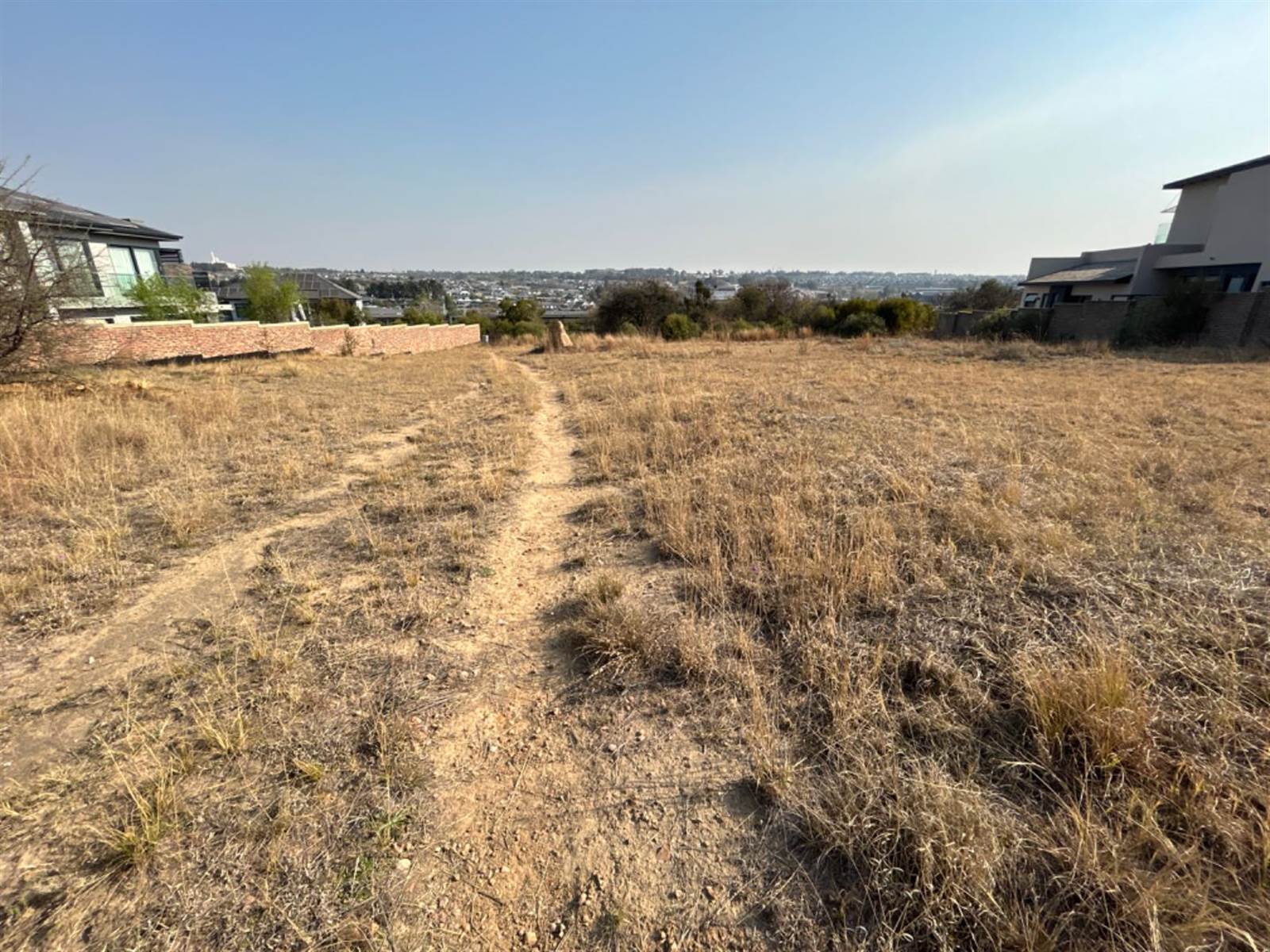 1208 m² Land available in Waterfall Country Estate photo number 1