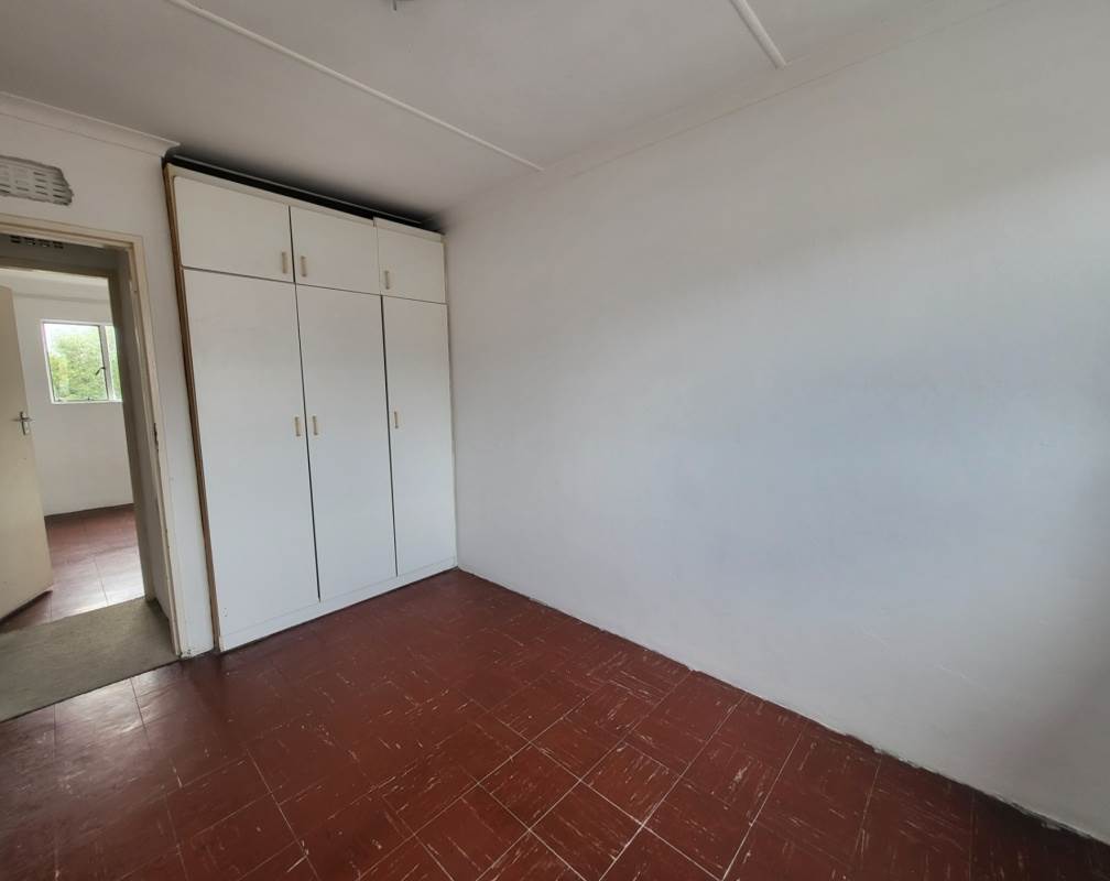 3 Bed Apartment in Tongaat Central photo number 9