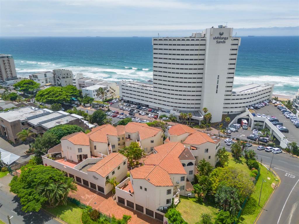 2.5 Bedroom Apartment for sale in Umhlanga Rocks | T3789666 | Private  Property