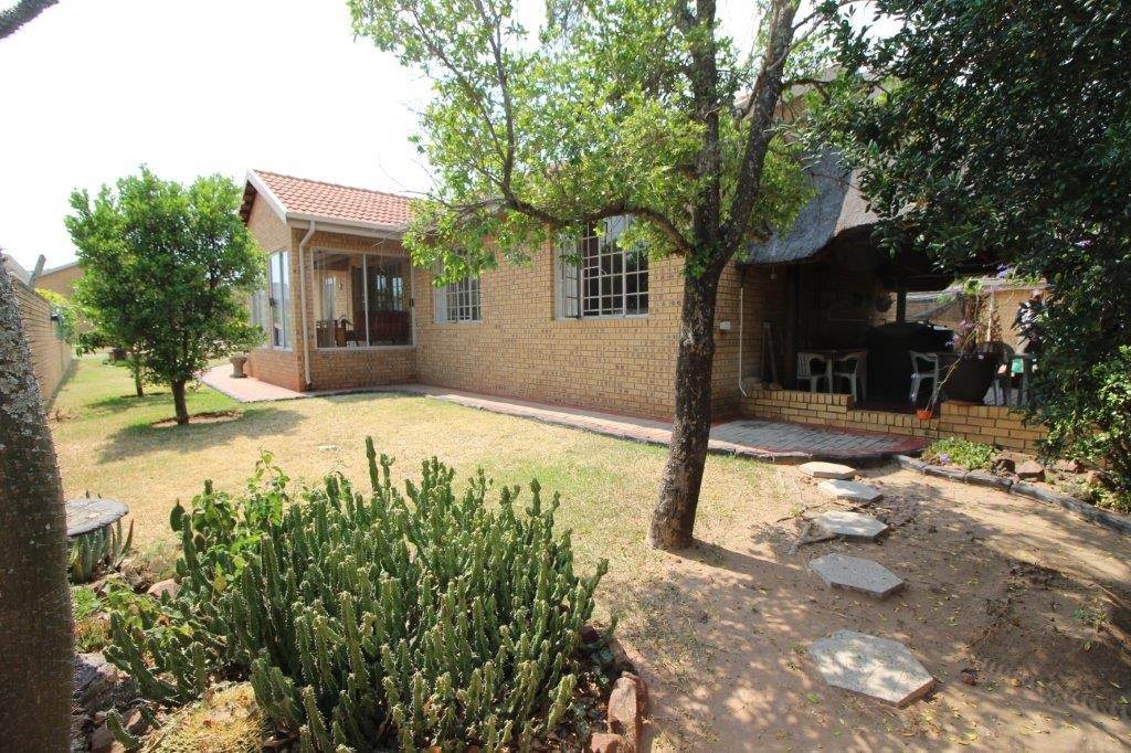 2 Bed House in Modimolle photo number 26