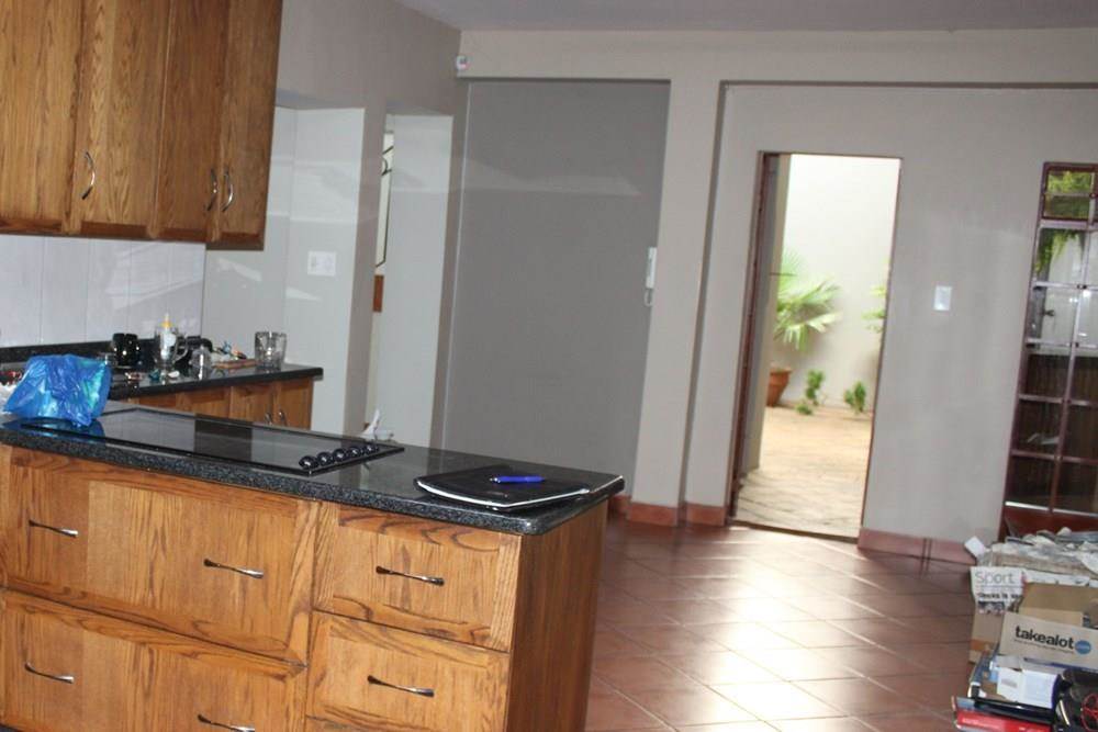 3 Bed House in Pretoria North photo number 15