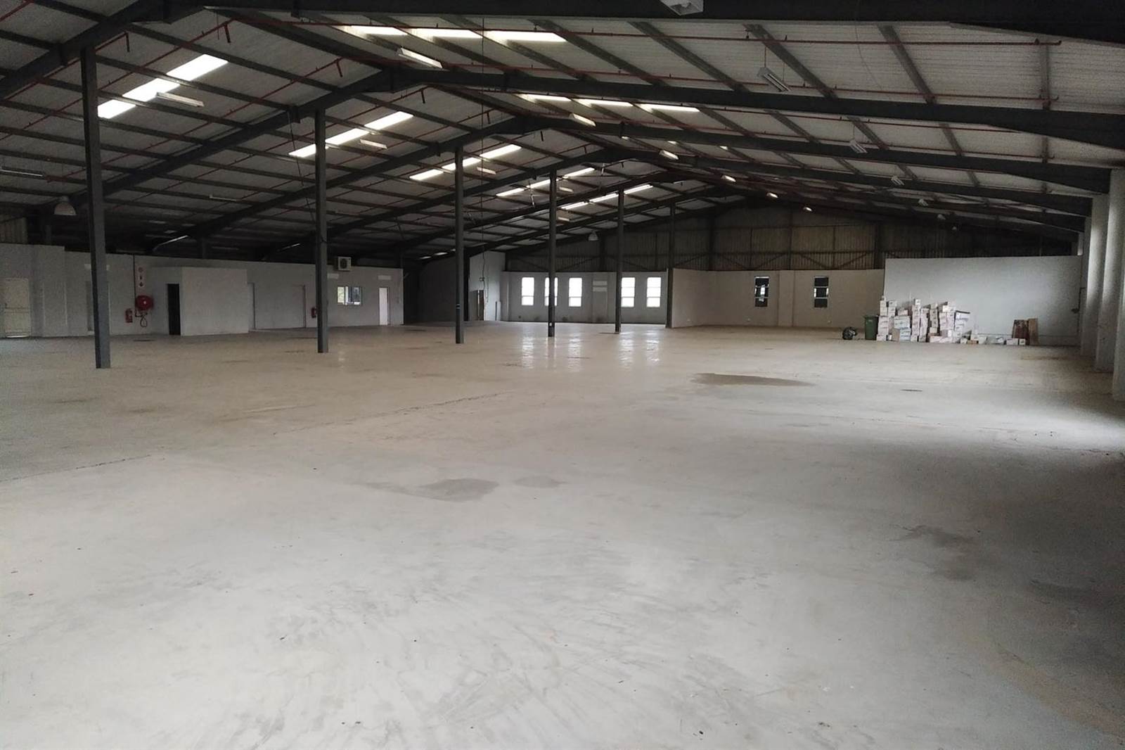 8277  m² Industrial space in Pinetown Central photo number 5