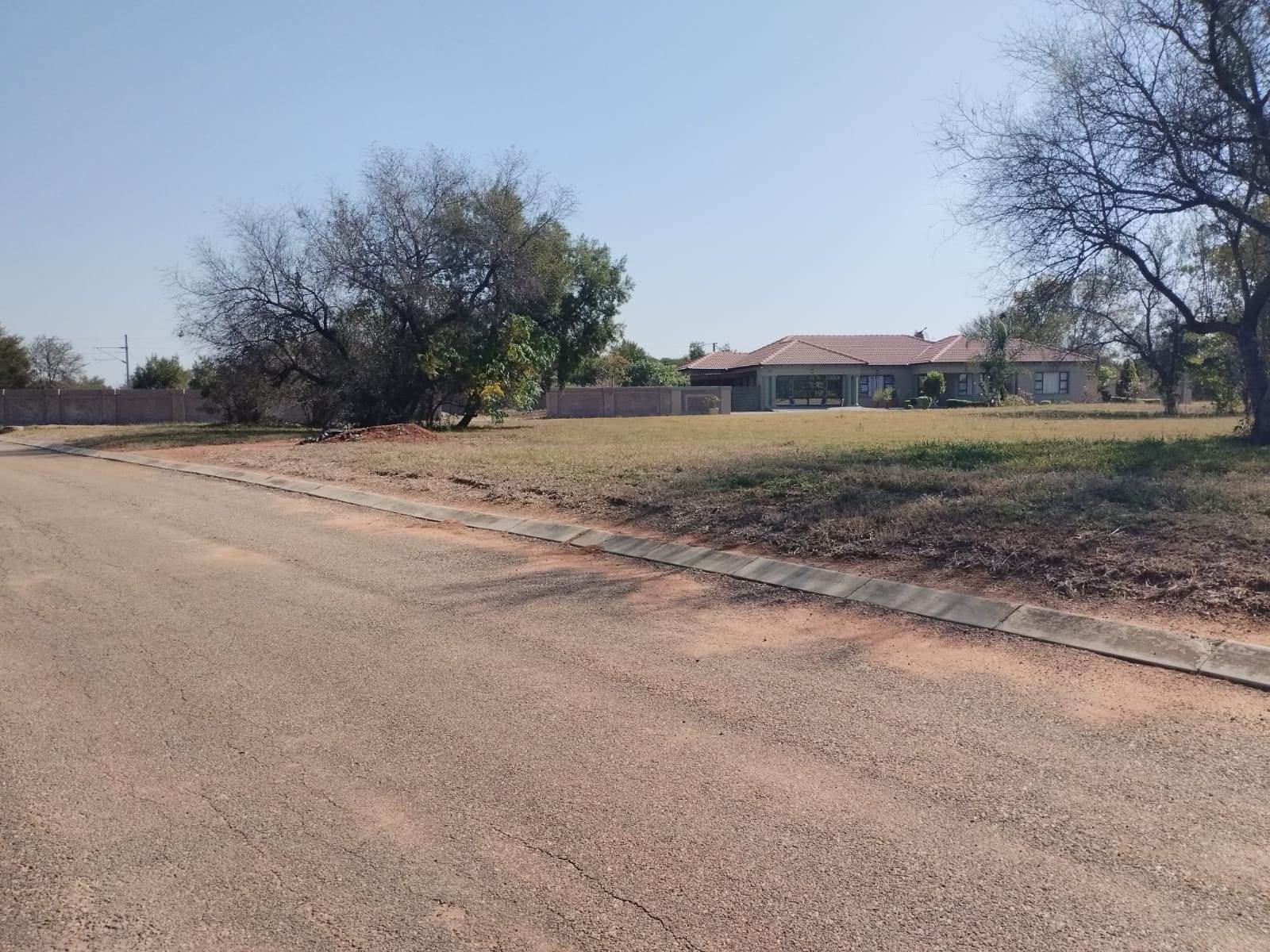 833 m² Land available in Bela-Bela (Warmbaths) photo number 2