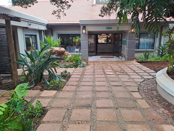 14 Bed House in Hartbeespoort Dam