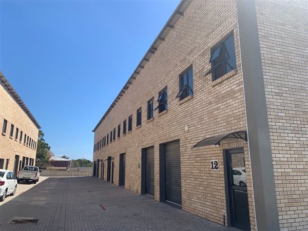 110  m² Commercial space in Newton Park