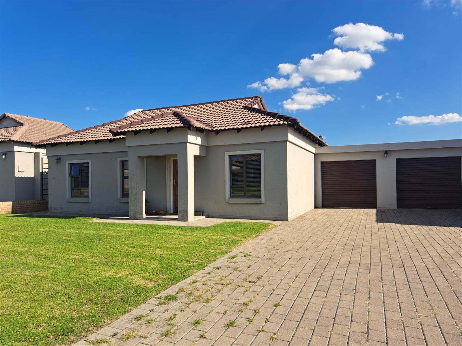 3 Bed House in Trichardt photo number 2