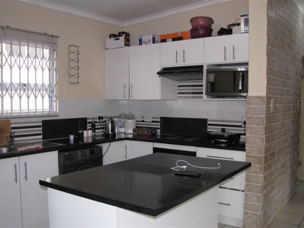 2 Bedroom House 2 Bedroom House