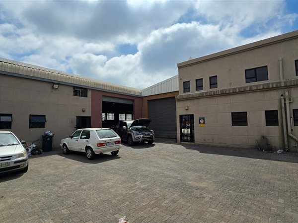 486  m² Industrial space