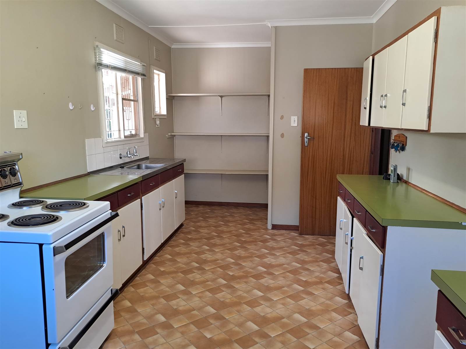 3 Bed House in Villiersdorp photo number 4