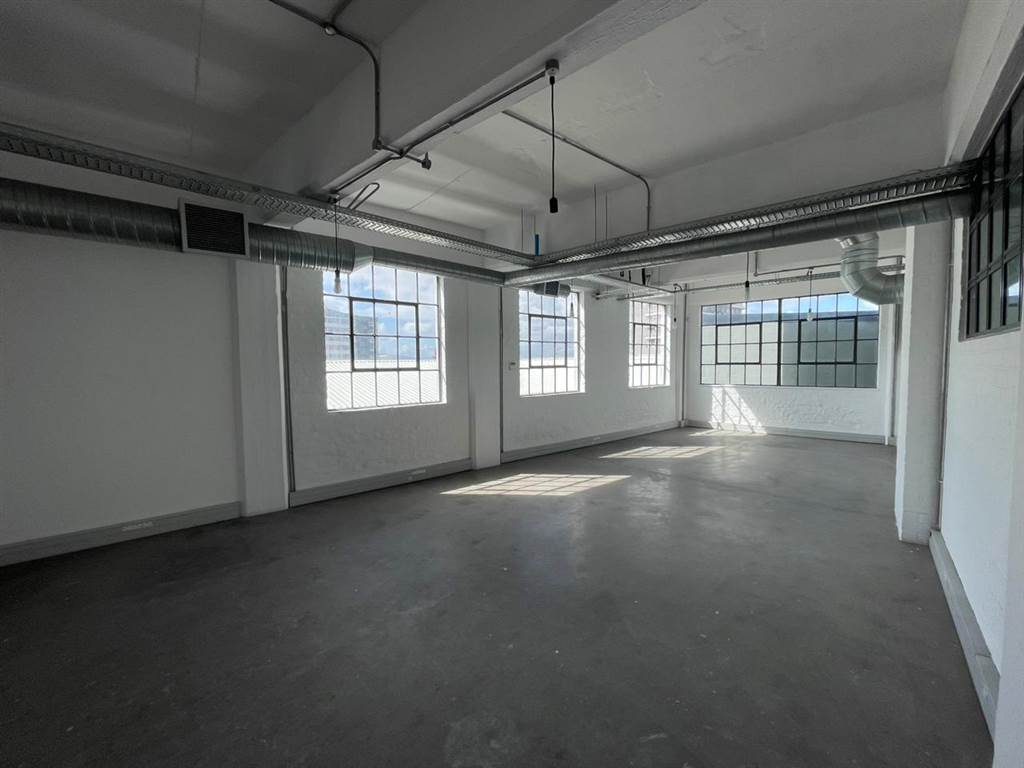 560  m² Commercial space in Salt River photo number 25