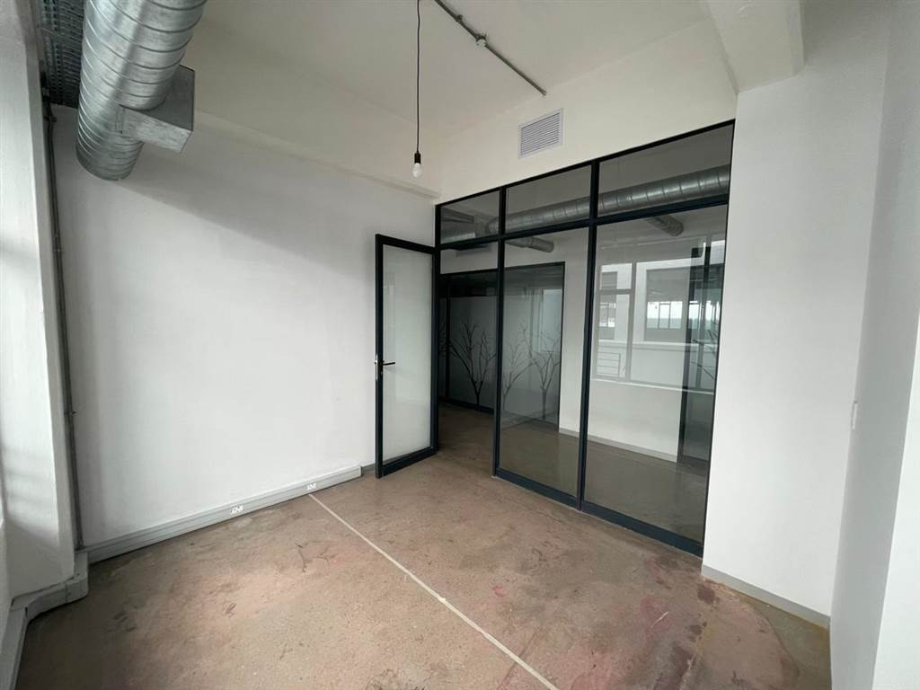 560  m² Commercial space in Salt River photo number 11