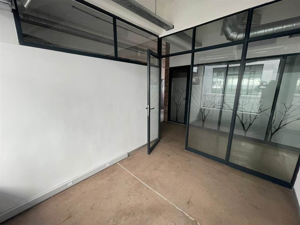 560  m² Commercial space in Salt River photo number 6
