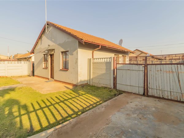2 Bedroom House 2 Bedroom House