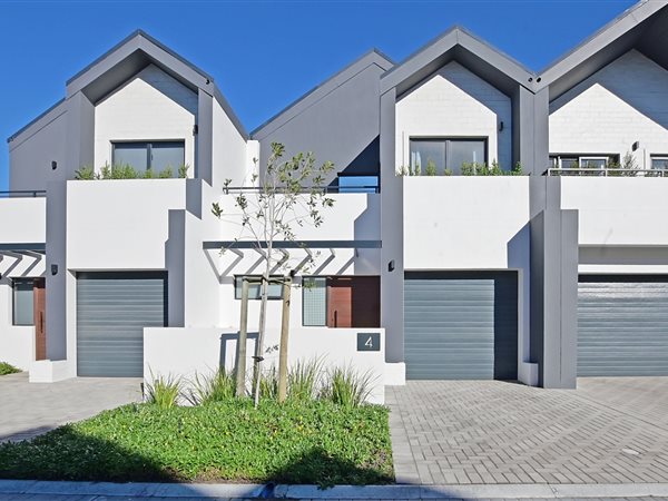 3 Bedroom House 3 Bedroom House