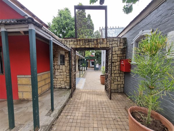 149  m² Commercial space in Hatfield