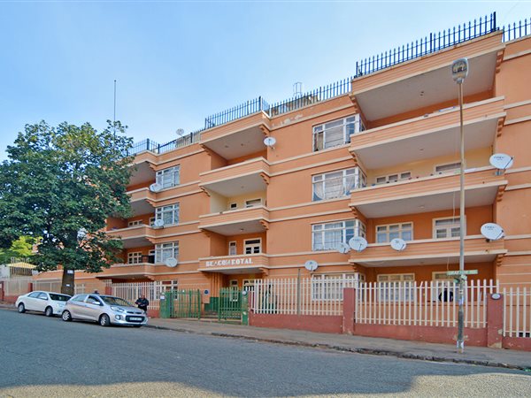 2 Bed Apartment