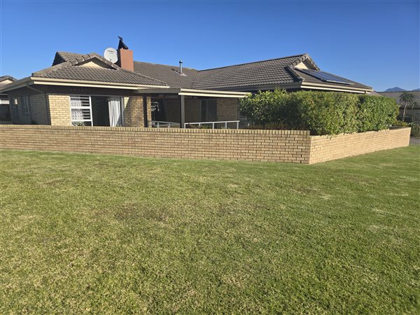 3 Bedroom House 3 Bedroom House