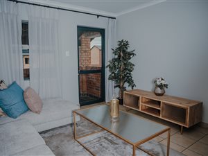 2 Bed Apartment in Johannesburg Central