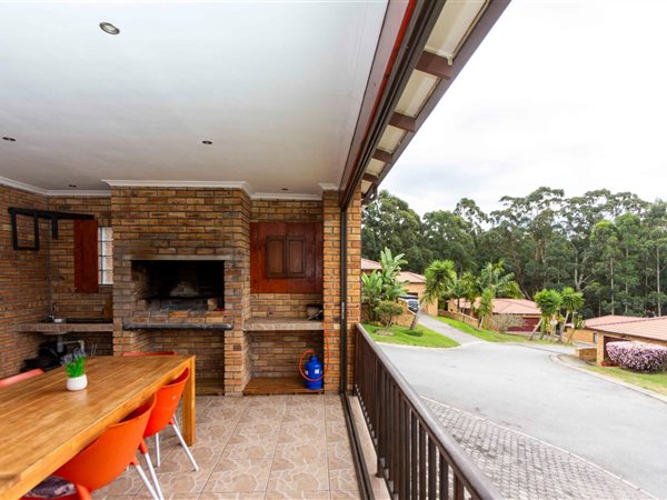 3 Bedroom Townhouse 3 Bedroom Townhouse