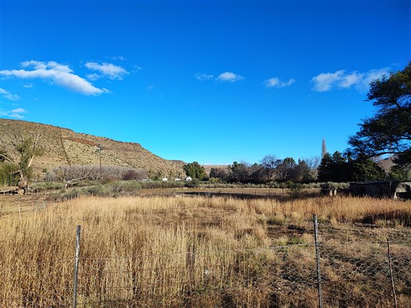 991 m² Land available in Nieu Bethesda