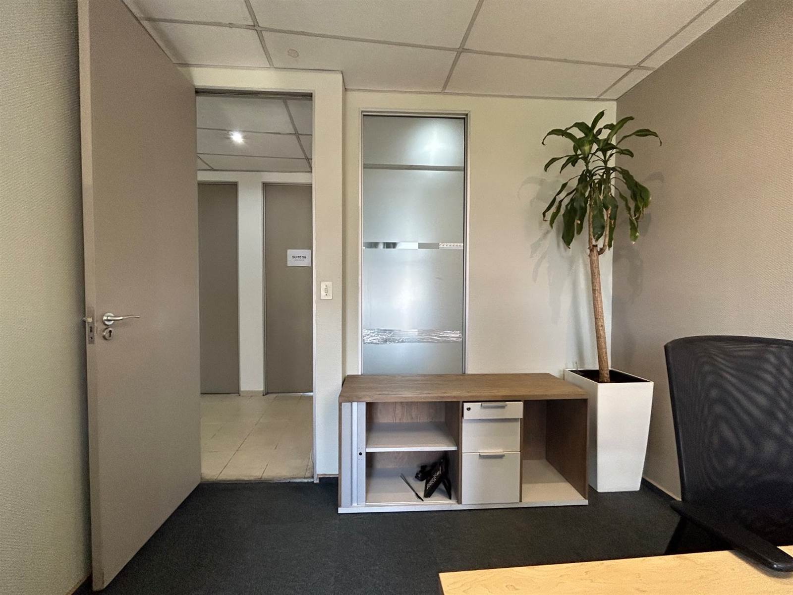 21  m² Office Space in Fourways photo number 7