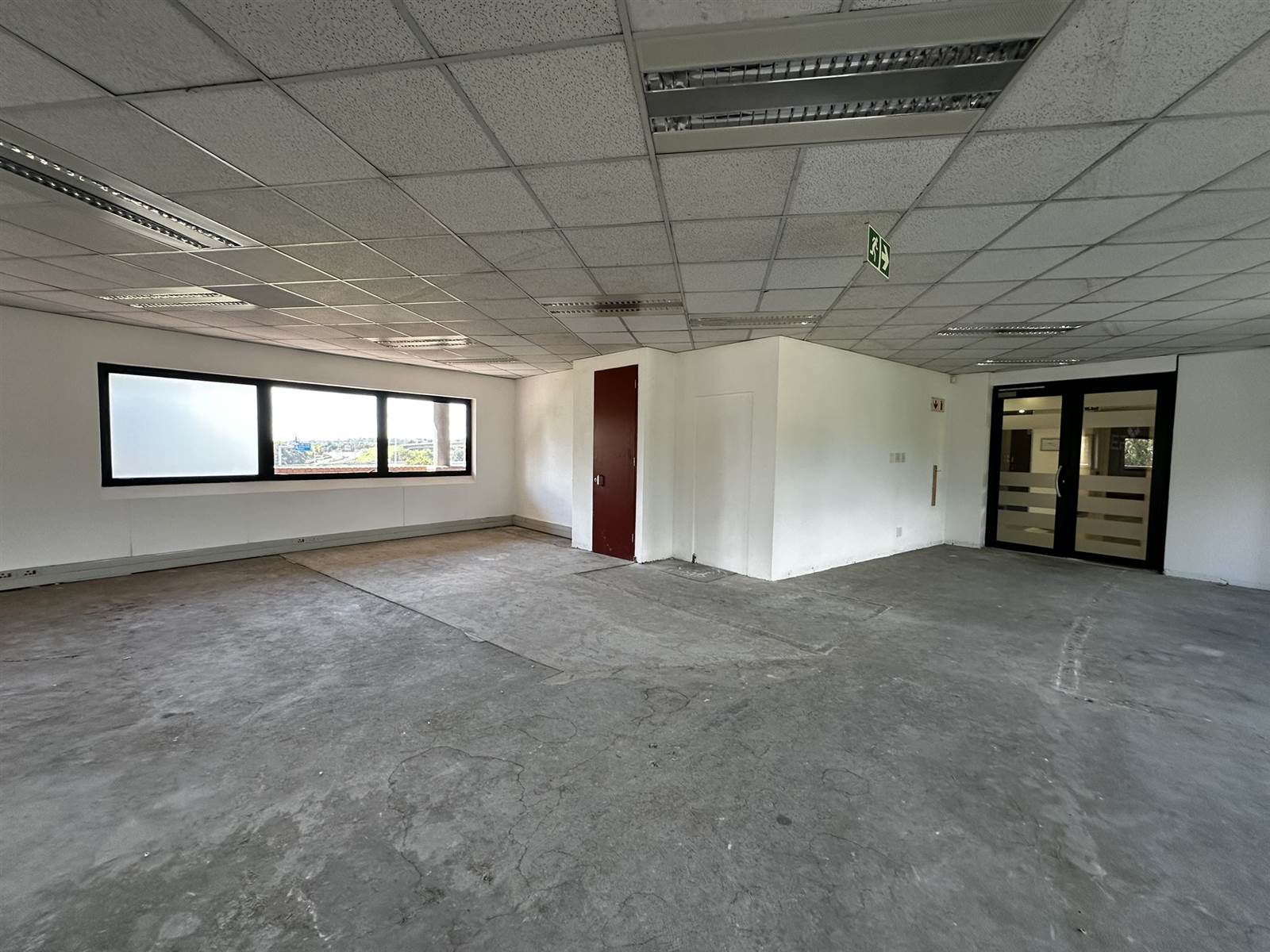 327.3  m² Commercial space in Bedfordview photo number 8