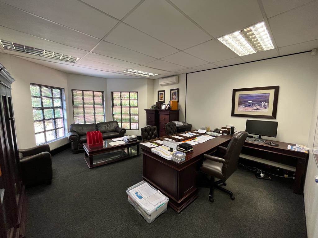 752  m² Commercial space in Bryanston photo number 11