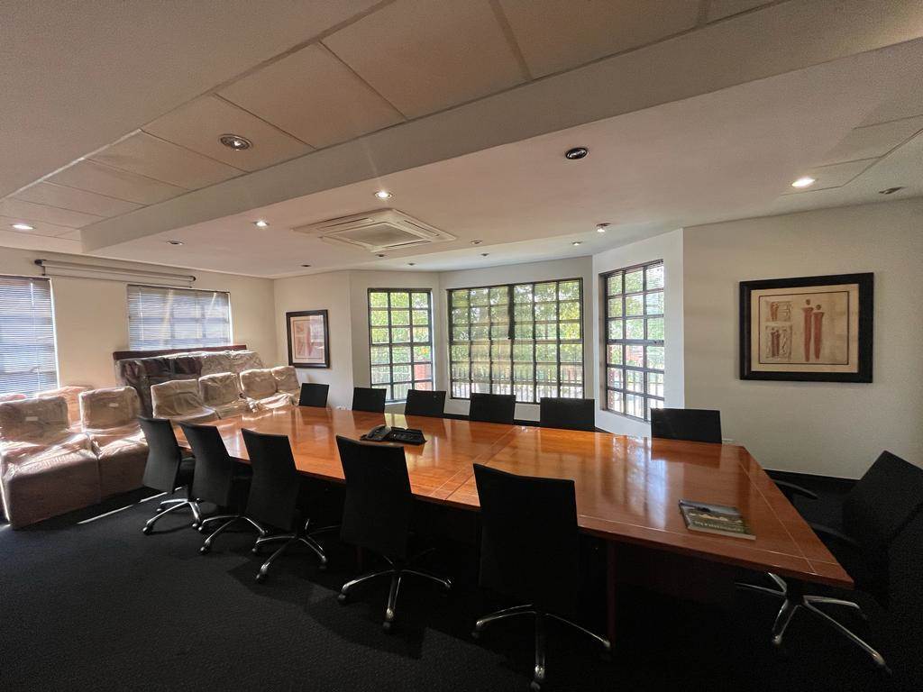 752  m² Commercial space in Bryanston photo number 14