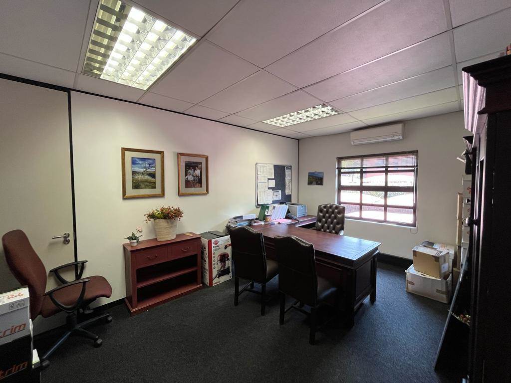 752  m² Commercial space in Bryanston photo number 8
