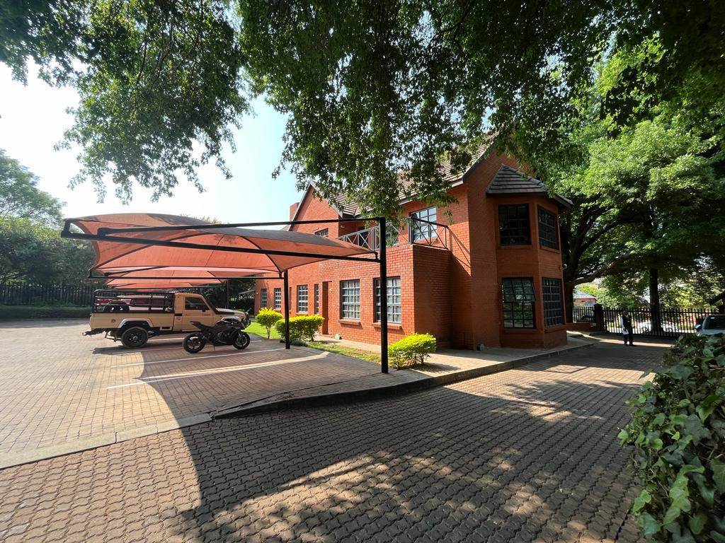 752  m² Commercial space in Bryanston photo number 4