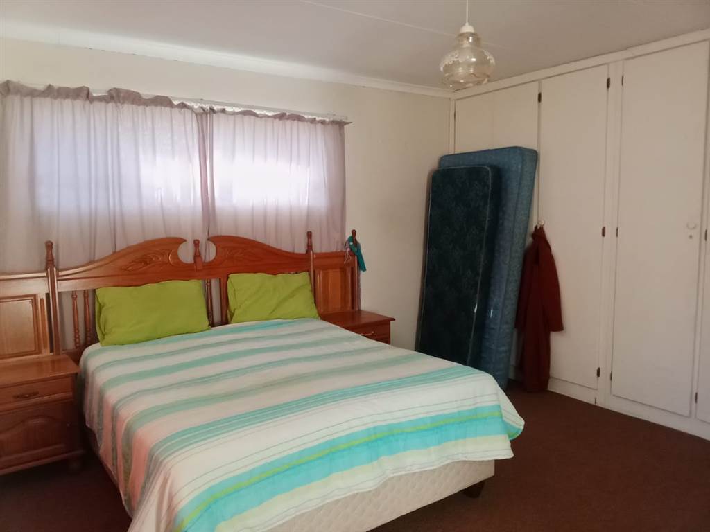 4 Bed House in Witbank photo number 6