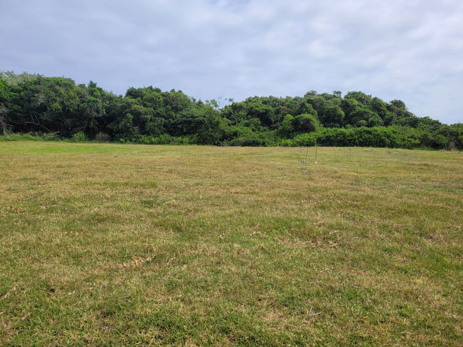 612 m² Land available in Cove Rock photo number 2