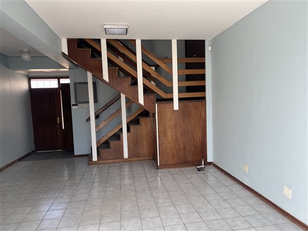 2 Bedroom Duplex 2 Bedroom Duplex