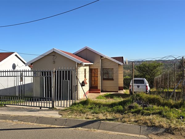 3 Bedroom House 3 Bedroom House