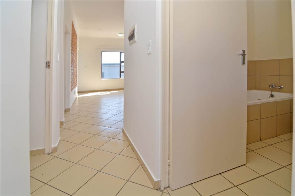 2 Bed Apartment in Grobler Park photo number 24
