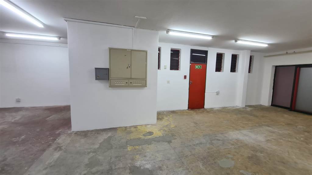 141  m² Commercial space in Pretoria Central photo number 15