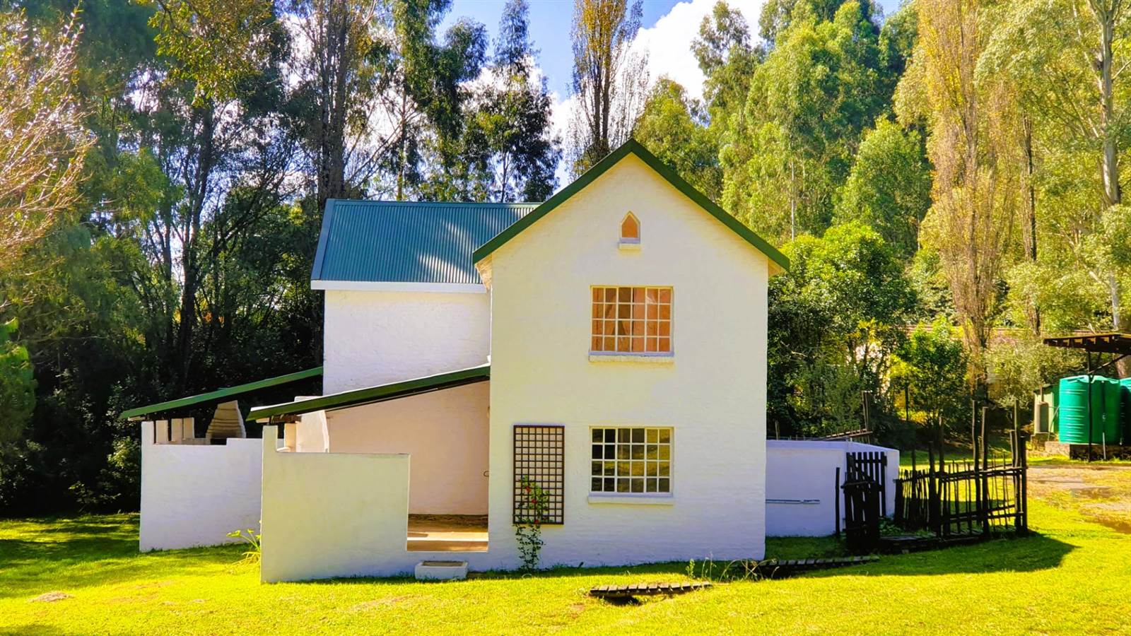 4 Bed House in Underberg photo number 3