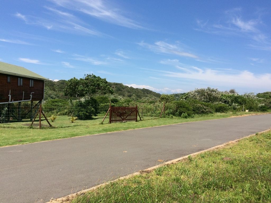 816 m² Land available in Cintsa photo number 1