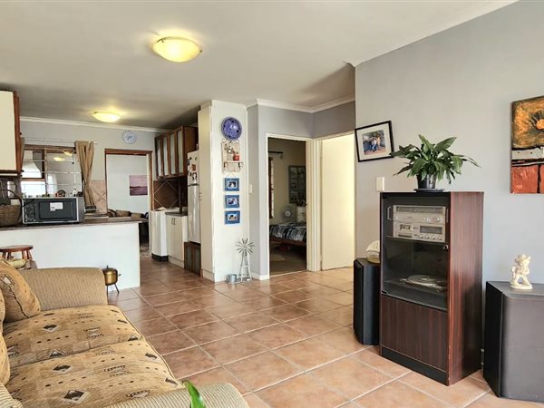 2 Bedroom Townhouse 2 Bedroom Townhouse