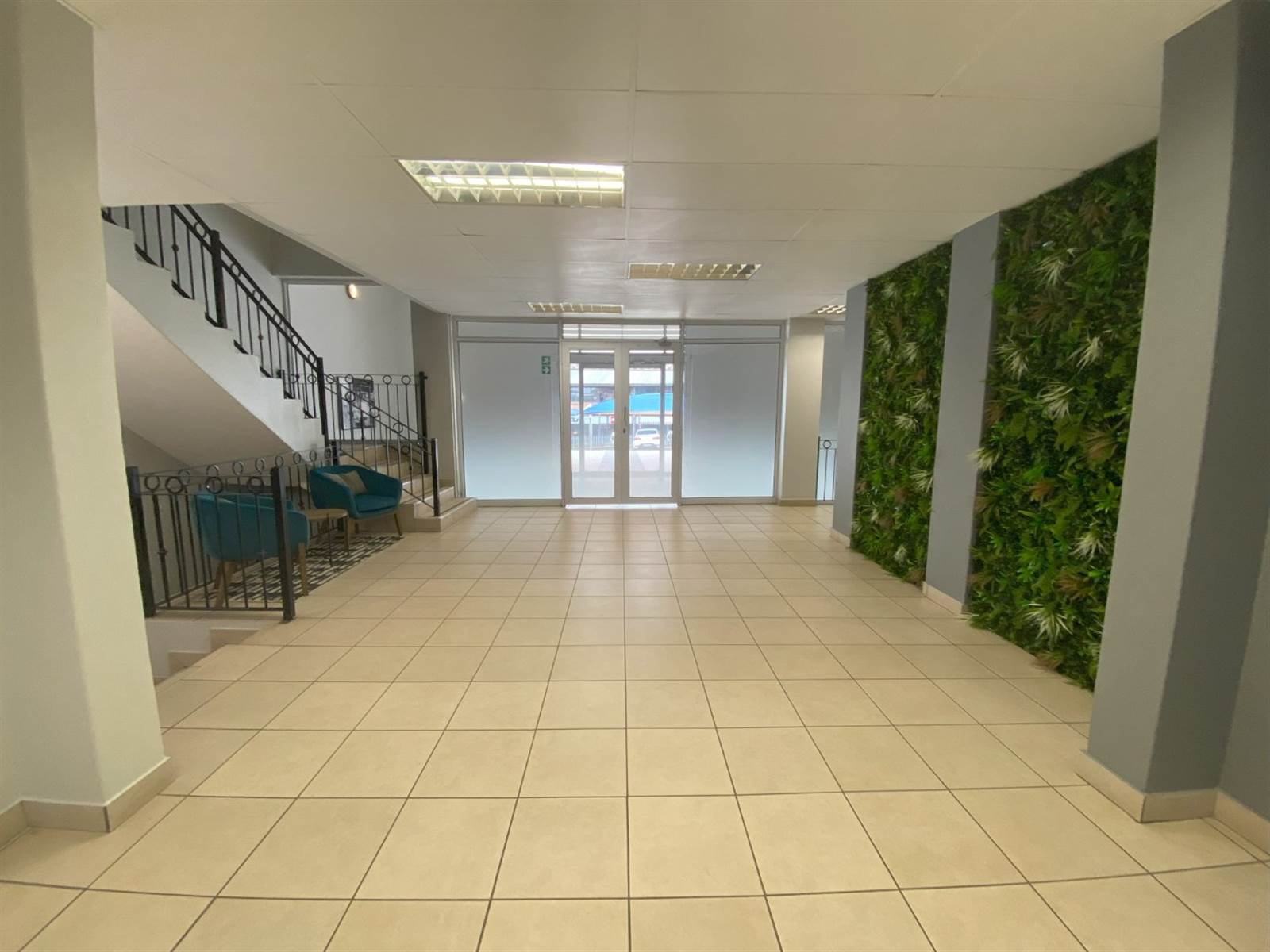 1108  m² Commercial space in Sunninghill photo number 3