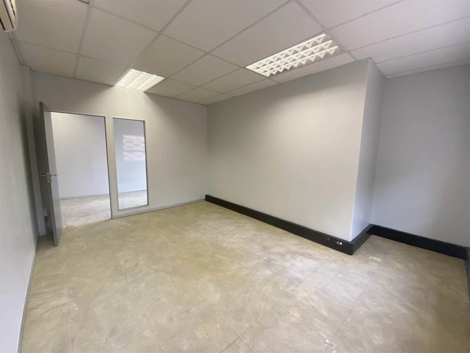 1108  m² Commercial space in Sunninghill photo number 14