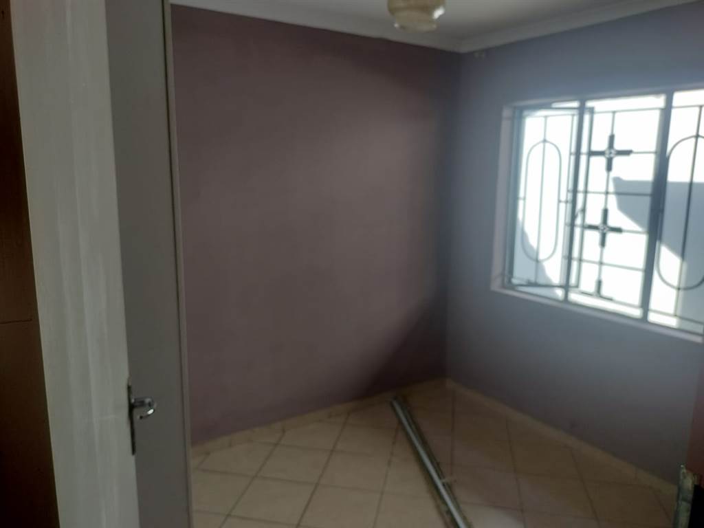3 Bed House in Mamelodi West photo number 14