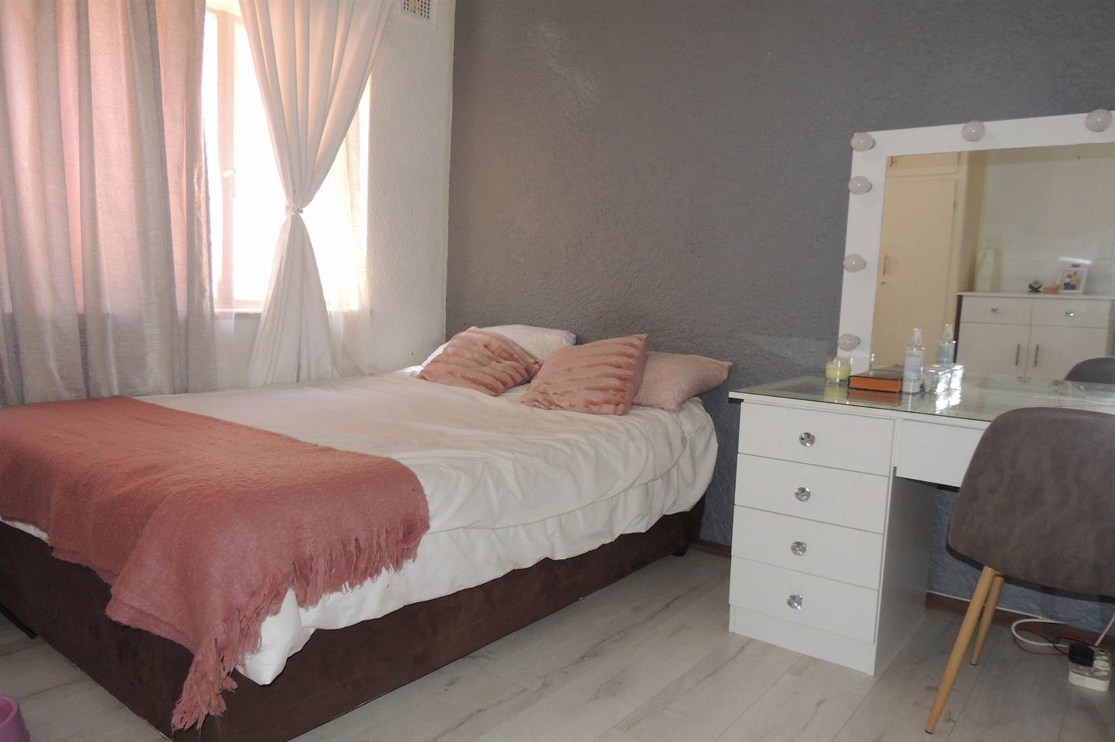 3 Bed Townhouse in Amanzimtoti photo number 20