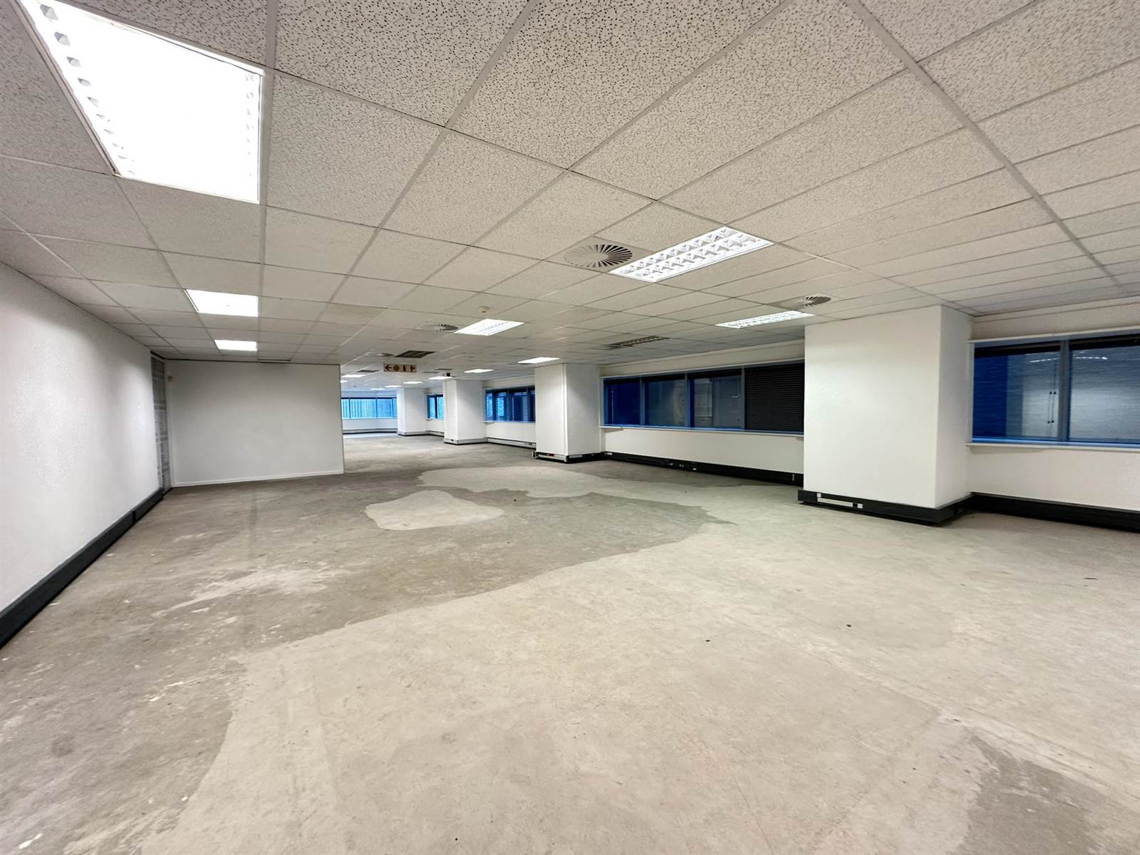 637  m² Commercial space in Foreshore photo number 1