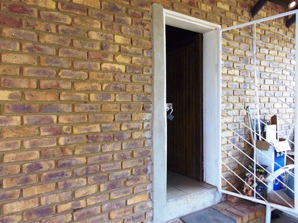 2 Bedroom House 2 Bedroom House