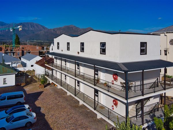 34 m² Commercial space 34 m² Commercial space