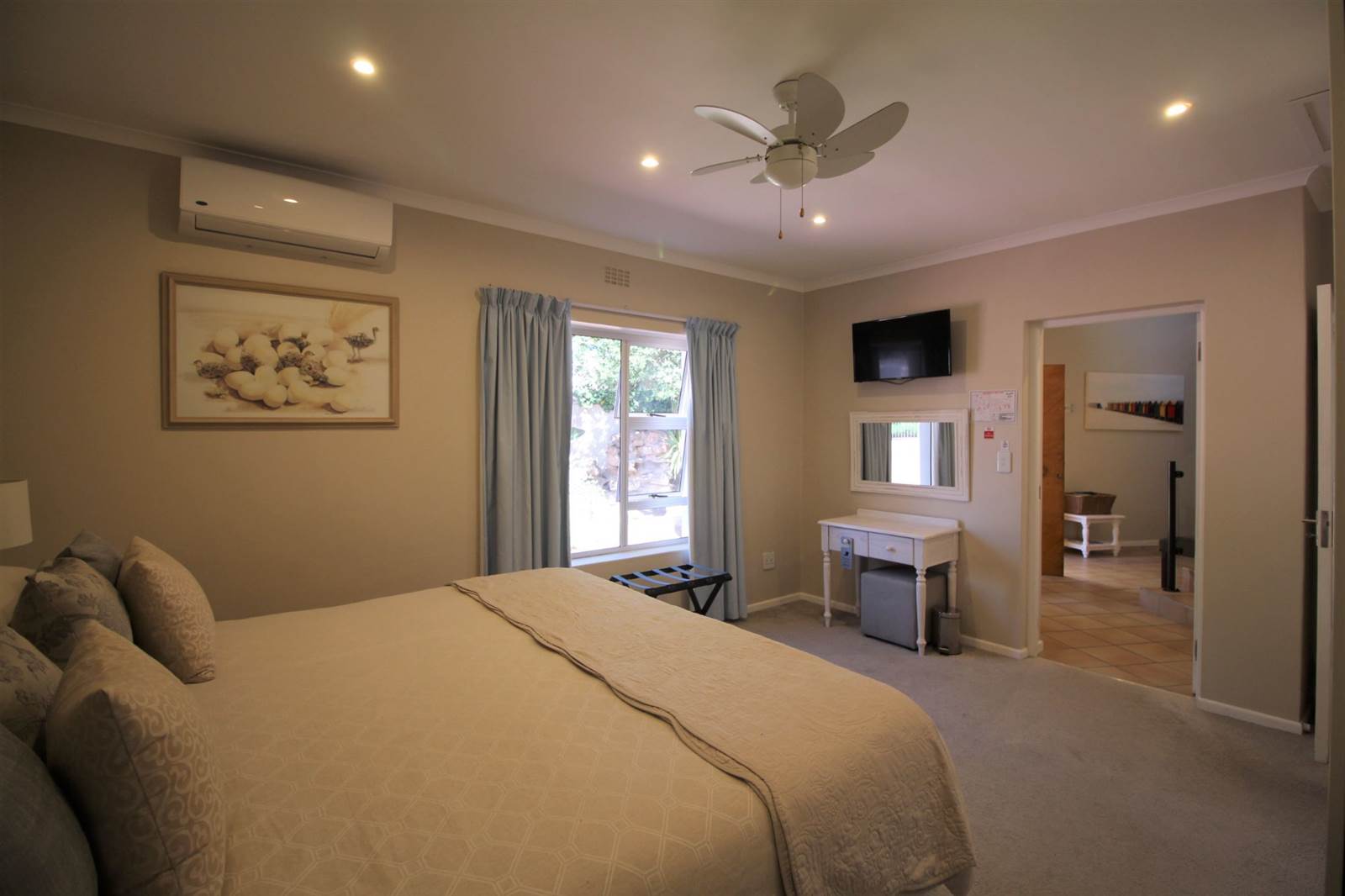 6 Bed House in Port Owen photo number 10