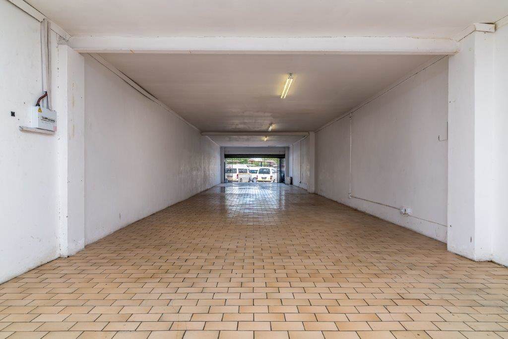 185  m² Retail Space in New Doornfontein photo number 3